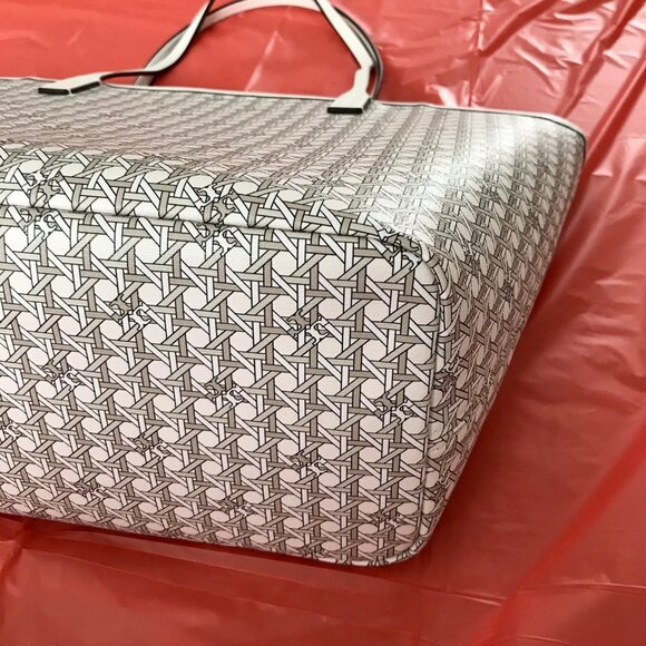 Tory Burch Ivory Ever-Ready Zip Tote - Picture 7 of 10